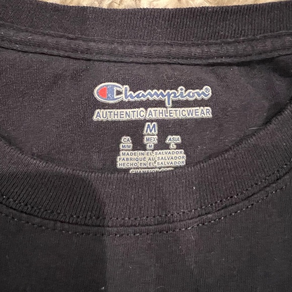 University of Notre Dame Irish T-Shirt (size medium) - Picture 2 of 2